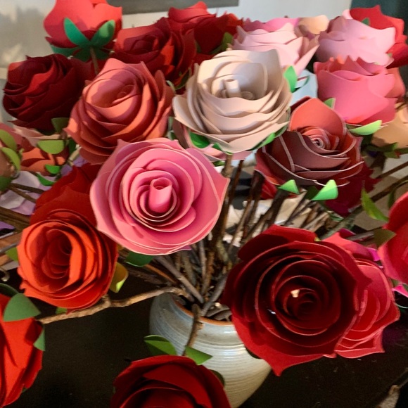 Handmade long stem Paper Roses - Picture 4 of 6